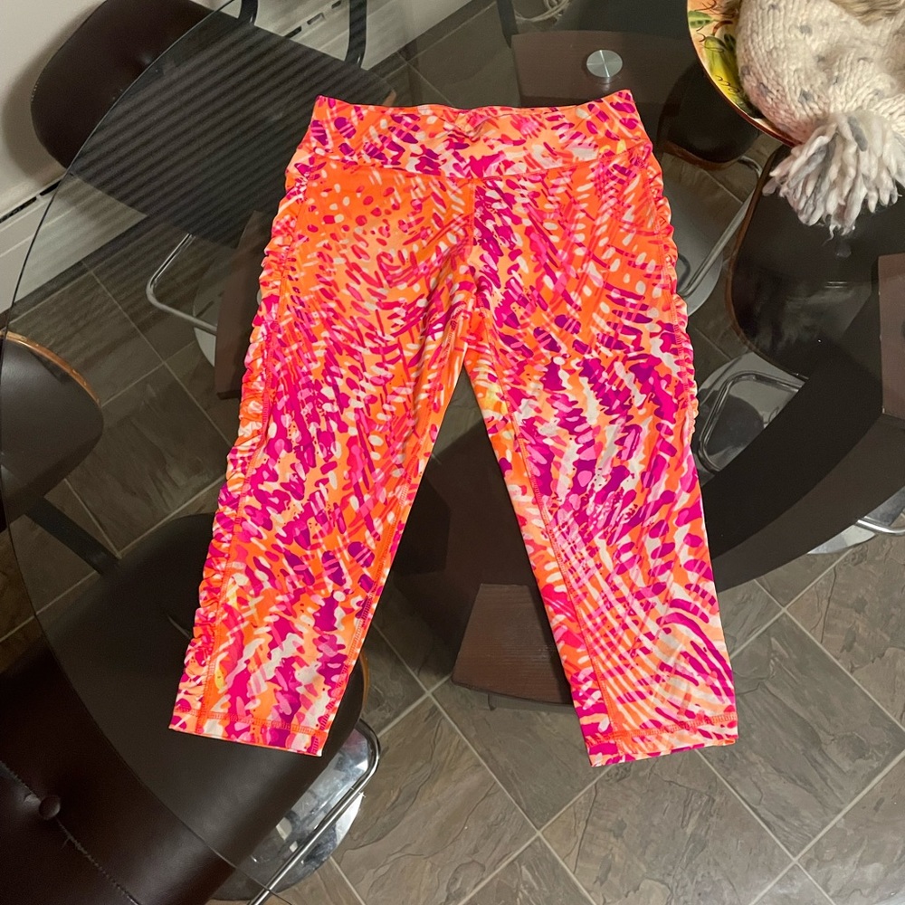 Calvin Klein Performance Leggings. Bright Neon Capris Size Large.